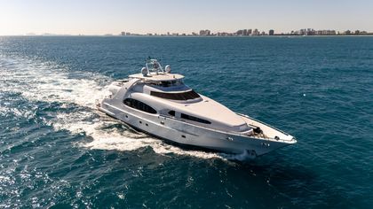 120' Dmb 1997 Yacht For Sale